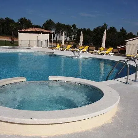 Le Domaine De Manon Aparthotel
