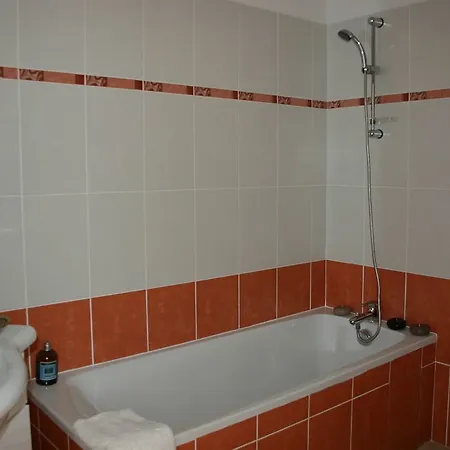 Le Domaine De Manon Aparthotel 3*