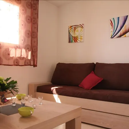 Le Domaine De Manon Aparthotel 3*