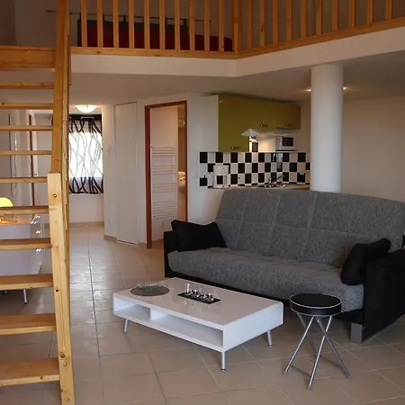 Le Domaine De Manon Aparthotel 3*