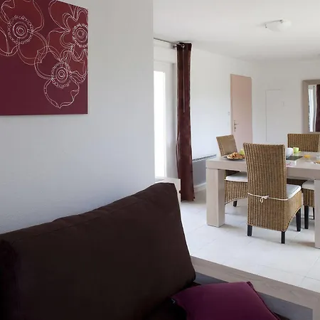 Le Domaine De Manon Aparthotel