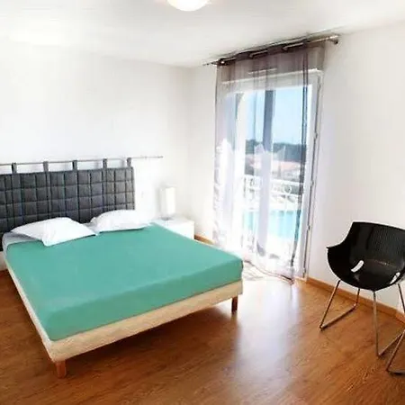 Le Domaine De Manon Aparthotel 3*